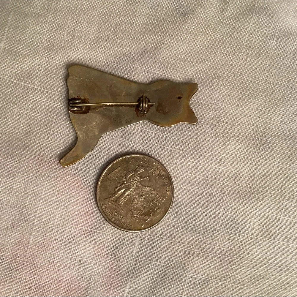 Silver and Black Enamel Kitty Pin - Picture 3 of 3